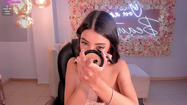 ValeriaVelvet online show from 03-26-26, 12:00