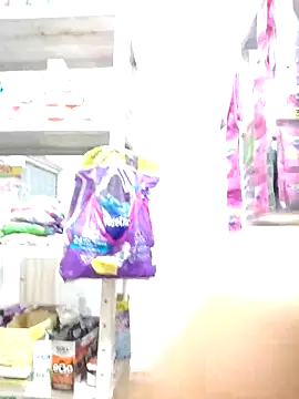 Linda Lars online show from 12-23-25, 01:58