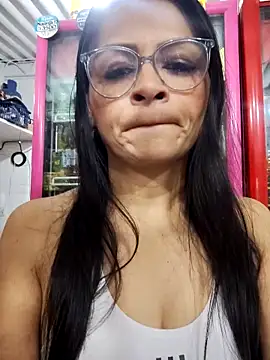 Linda Lars online show from 01-17-26, 02:49