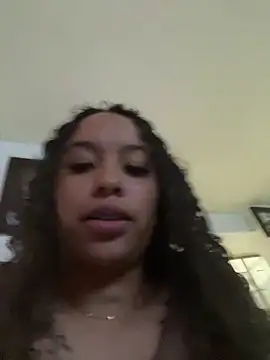 MarieLeon online show from 10-03-25, 09:45