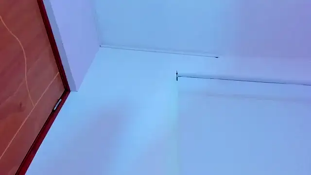 Snapshot of silvana__miller chatting on 02-14-25, 07:33 silvana miller online show from 02-14-25, 07:33