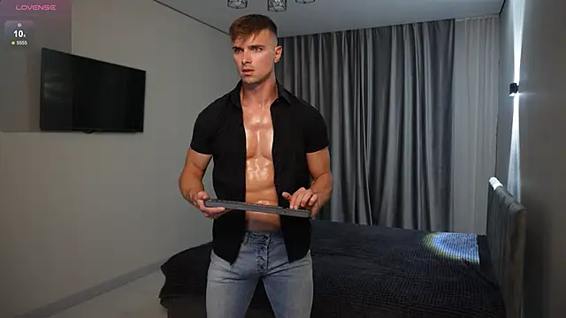 Snapshot of Nik_Sharp chatting on 09-23-25, 05:05 Nik Sharp online show from 09-23-25, 05:05