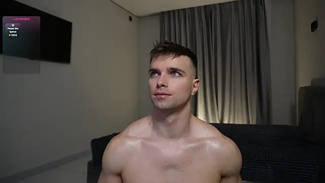 Snapshot of Nik_Sharp chatting on 03-01-26, 03:41 Nik Sharp online show from 03-01-26, 03:41