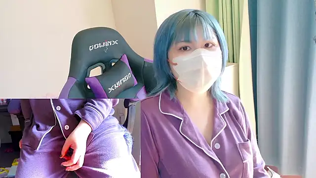 hazuki 8008 online show from 11-14-25, 01:37