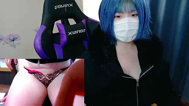 hazuki 8008 online show from 11-18-25, 03:23