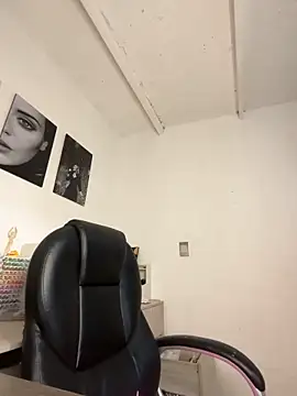 JESSI NAOMI online show from 03-27-26, 04:40