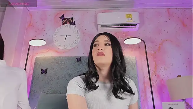 JESSI NAOMI online show from 04-11-26, 04:06