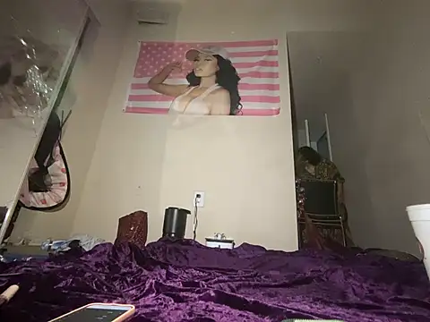 Creolegirl19 online show from 04-19-26, 06:10