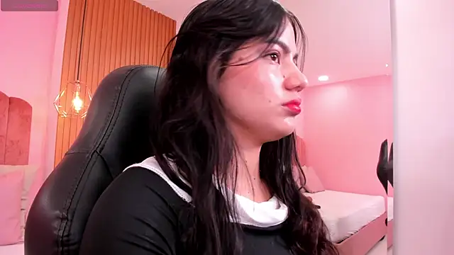 Snapshot of ariel_jonees chatting on 02-26-25, 04:45 ariel jonees online show from 02-26-25, 04:45