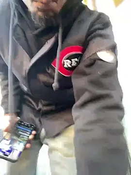 Snapshot of MobyDxck chatting on 12-21-24, 02:04 MobyDxck online show from 12-21-24, 02:04