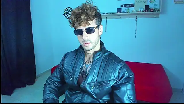 Snapshot of Ares_blue chatting on 05-08-26, 12:54 Ares blue online show from 05-08-26, 12:54