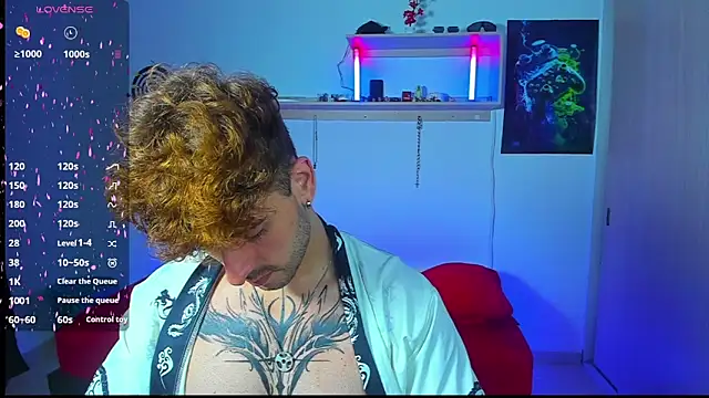 Snapshot of Ares_blue chatting on 05-26-26, 12:12 Ares blue online show from 05-26-26, 12:12