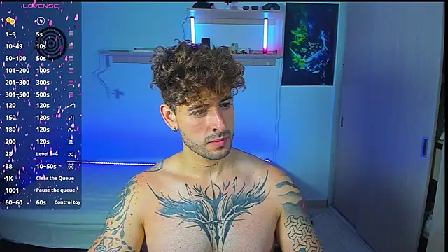 Snapshot of Ares_blue chatting on 06-03-26, 03:06 Ares blue online show from 06-03-26, 03:06
