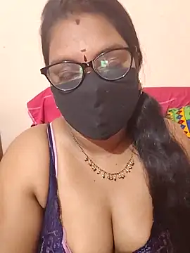 Snapshot of nisha_20 chatting on 03-23-25, 05:00 nisha 20 online show from 03-23-25, 05:00