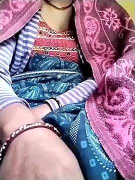 Snapshot of Cutkajal chatting on 01-28-25, 02:21 Cutkajal online show from 01-28-25, 02:21