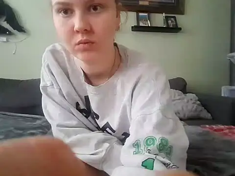 Ryan and Aurora online show from 01-13-25, 08:37