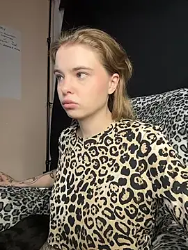 MisssLola online show from 01-15-26, 04:00