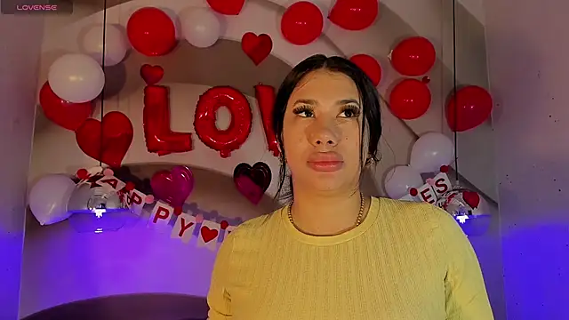 Snapshot of kiim_taaylor chatting on 02-07-25, 11:45 kiim taaylor online show from 02-07-25, 11:45