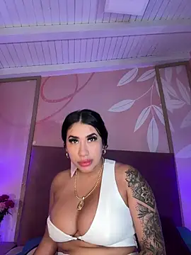 Snapshot of kiim_taaylor chatting on 02-20-25, 07:19 kiim taaylor online show from 02-20-25, 07:19