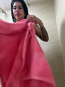 Snapshot of kiim_taaylor chatting on 02-20-25, 10:26 kiim taaylor online show from 02-20-25, 10:26