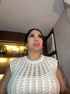 Snapshot of kiim_taaylor chatting on 03-02-25, 12:11 kiim taaylor online show from 03-02-25, 12:11