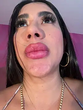 Snapshot of kiim_taaylor chatting on 03-20-25, 12:22 kiim taaylor online show from 03-20-25, 12:22