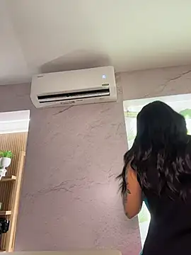 Snapshot of kiim_taaylor chatting on 11-30-25, 07:18 kiim taaylor online show from 11-30-25, 07:18