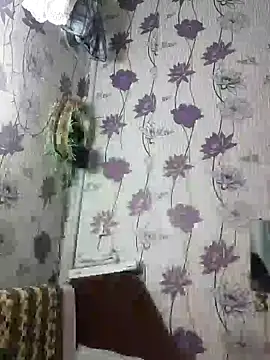 Snapshot of SweetLeila40 chatting on 01-18-25, 09:45 SweetLeila40 online show from 01-18-25, 09:45