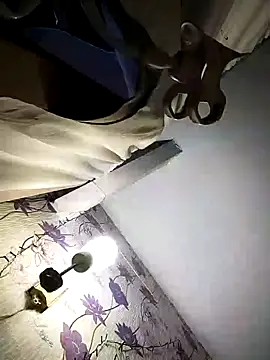 Snapshot of SweetLeila40 chatting on 01-30-25, 03:19 SweetLeila40 online show from 01-30-25, 03:19