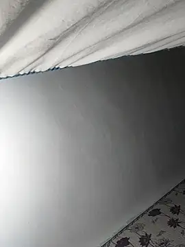 Snapshot of SweetLeila40 chatting on 02-16-25, 10:32 SweetLeila40 online show from 02-16-25, 10:32