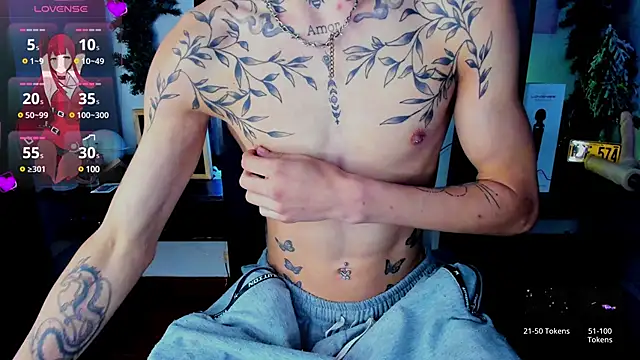 Snapshot of juniior_2311_ chatting on 03-05-25, 03:40 juniior 2311 online show from 03-05-25, 03:40