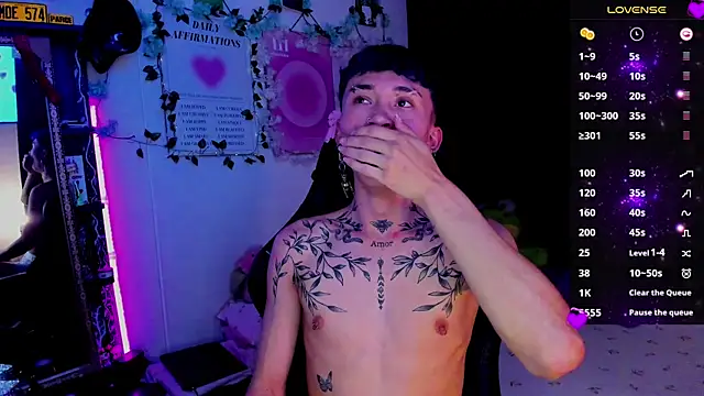 Snapshot of juniior_2311_ chatting on 09-10-25, 04:12 juniior 2311 online show from 09-10-25, 04:12