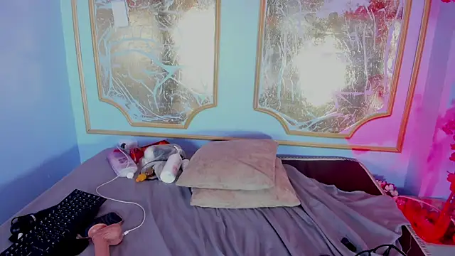 Snapshot of melaniecooperr chatting on 12-15-25, 01:59 melaniecooperr online show from 12-15-25, 01:59