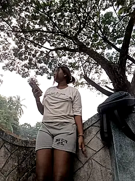 Snapshot of Hot_Urvi chatting on 12-01-25, 08:19 Hot Urvi online show from 12-01-25, 08:19