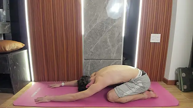 calvin love you online show from 04-18-26, 07:07