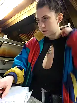 Snapshot of lavenderdelights chatting on 01-03-25, 11:55 lavenderdelights online show from 01-03-25, 11:55