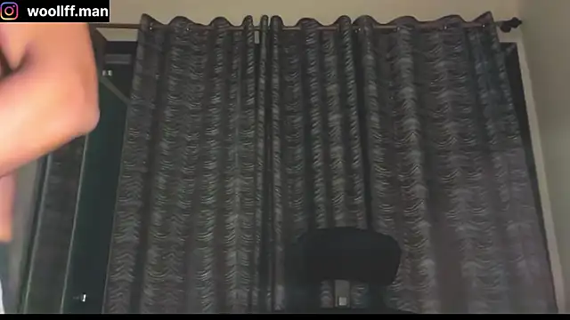 Snapshot of dickpois0n chatting on 12-18-24, 06:46 dickpois0n online show from 12-18-24, 06:46