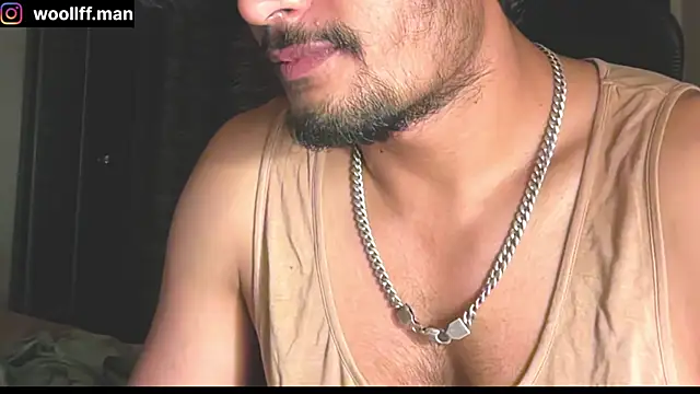 Snapshot of dickpois0n chatting on 12-19-24, 06:12 dickpois0n online show from 12-19-24, 06:12