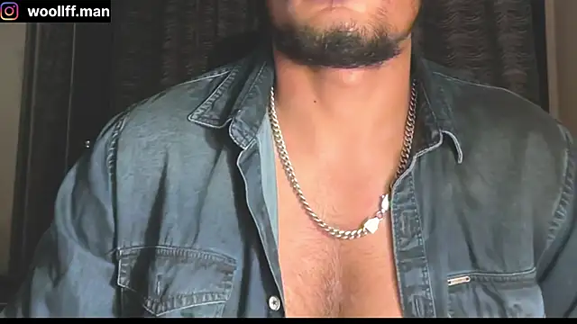 Snapshot of dickpois0n chatting on 12-22-24, 06:04 dickpois0n online show from 12-22-24, 06:04