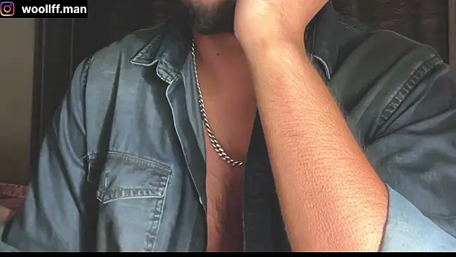 Snapshot of dickpois0n chatting on 12-27-24, 06:42 dickpois0n online show from 12-27-24, 06:42