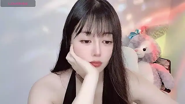 Snapshot of Lydia_170 chatting on 06-18-26, 10:47 Lydia 170 online show from 06-18-26, 10:47