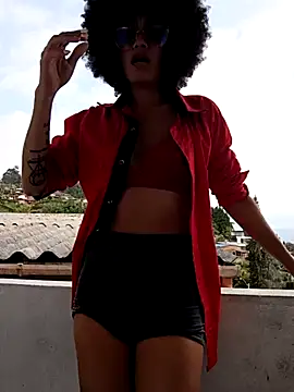 Snapshot of BlairSamy chatting on 02-13-25, 08:45 BlairSamy online show from 02-13-25, 08:45