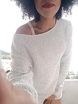 Snapshot of BlairSamy chatting on 02-14-25, 06:51 BlairSamy online show from 02-14-25, 06:51