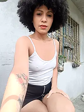 Snapshot of BlairSamy chatting on 09-26-25, 05:17 BlairSamy online show from 09-26-25, 05:17