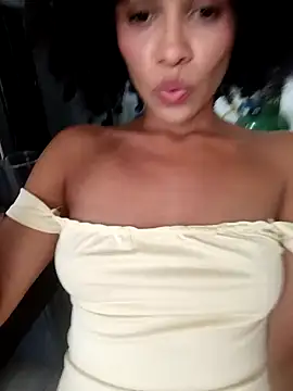 Snapshot of BlairSamy chatting on 12-02-25, 07:20 BlairSamy online show from 12-02-25, 07:20