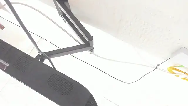 Snapshot of lin_jayani chatting on 09-12-25, 12:27 lin jayani online show from 09-12-25, 12:27