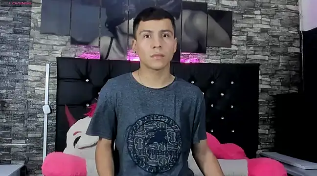 salvadorgomezx online show from 12-12-24, 07:37