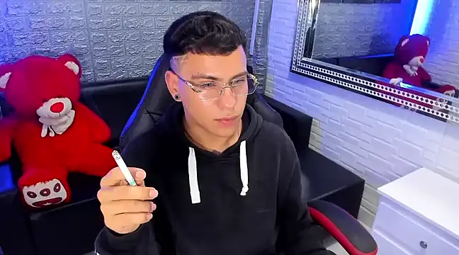 salvadorgomezx online show from 02-18-25, 06:15