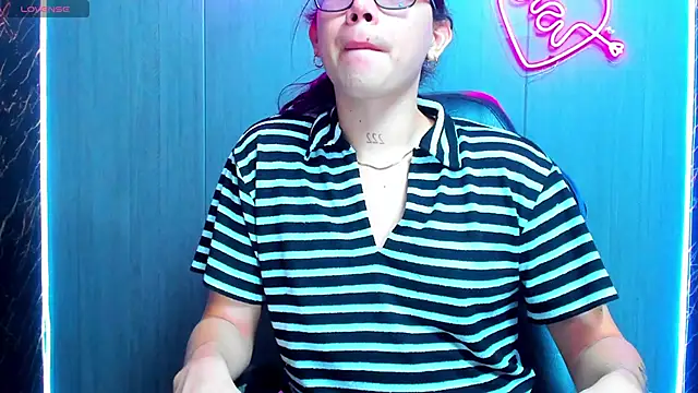 Snapshot of beverly_campbellxxx chatting on 03-06-25, 12:10 beverly campbellxxx online show from 03-06-25, 12:10