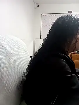 alexa-cooper- online show from 12-24-24, 03:16